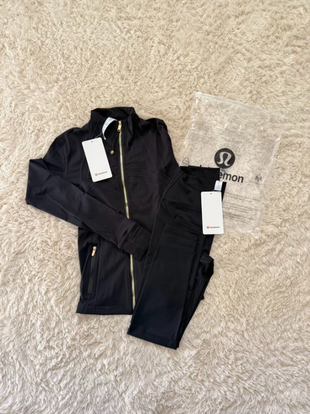 Lululemon Define Jacket Black Gold Zipper NWT Small